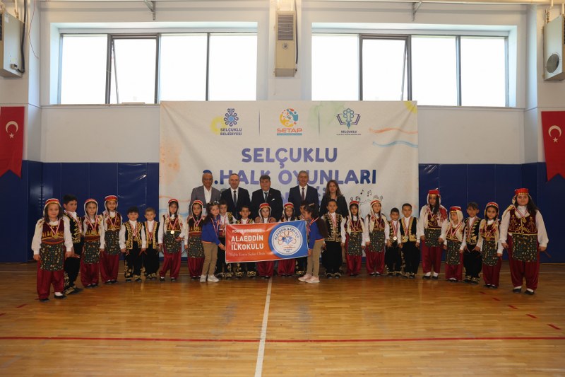 Selçuklu’da 2. Halk Oyunları Şenliği Coşkusu Yaşandı